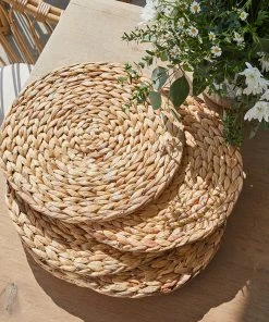 Karen Kane Home Water Hyacinth Placemat