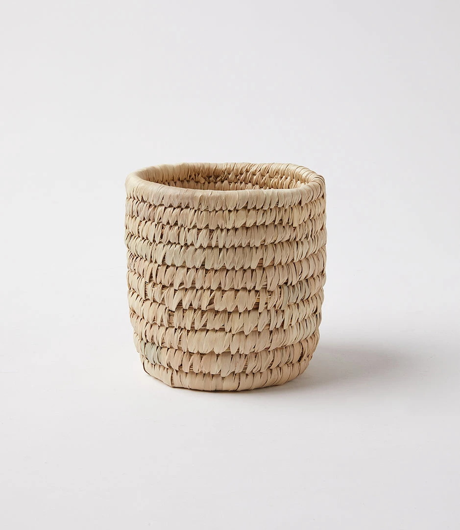 Karen Kane Date Leaf Basket Home - Elegant Decorative Basket for Modern Living 4 Karen Kane Date Leaf Basket Home