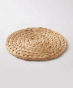 Karen Kane Home Water Hyacinth Placemat