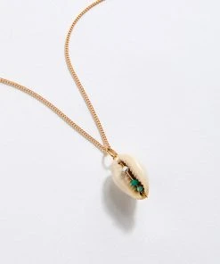 Karen Kane Shell Pendant Necklace